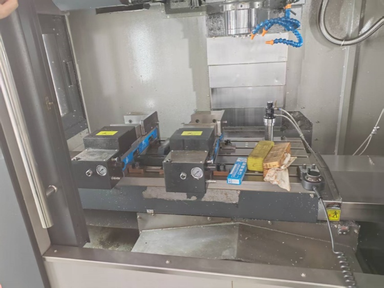 高鋒加工中心維修 高鋒加工中心維修